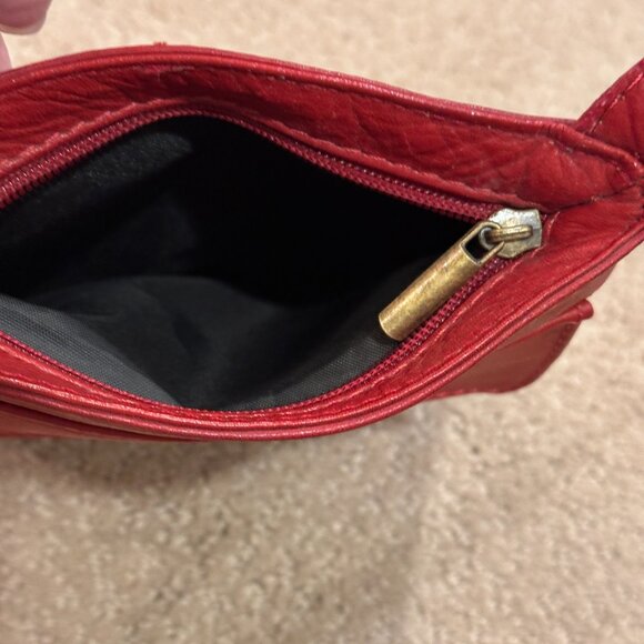 Red Crossbody Bag Rectangle Adjustable Strap Travel City Commuter Faux Leather - Picture 4 of 10